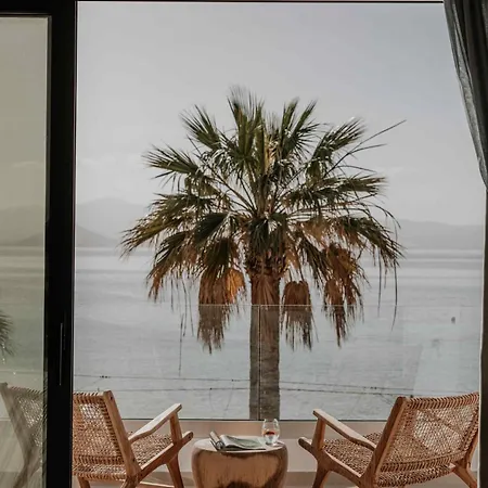 Ostrako Beachside * Agia Anna (Naxos)