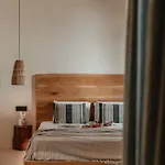 Ostrako Beachside Apartment *
